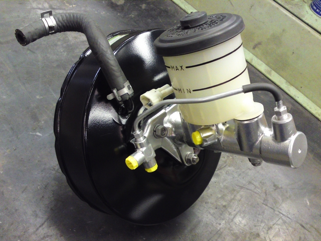 Refurbished main brake cylinder and brake booster