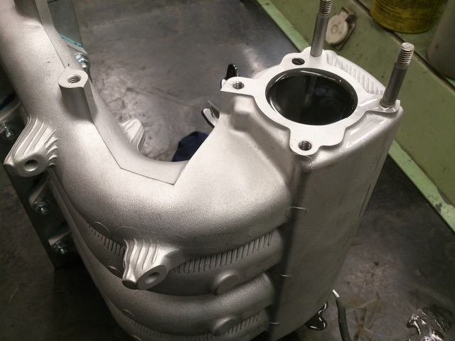 Intake manifold filled up with water
